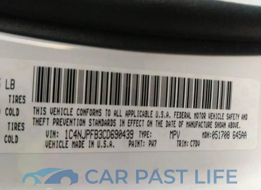 1C4NJPFB3CD690439# 9