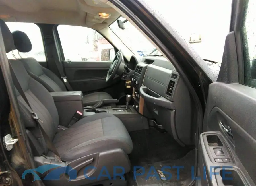 1C4PJLAK2CW213286# 5