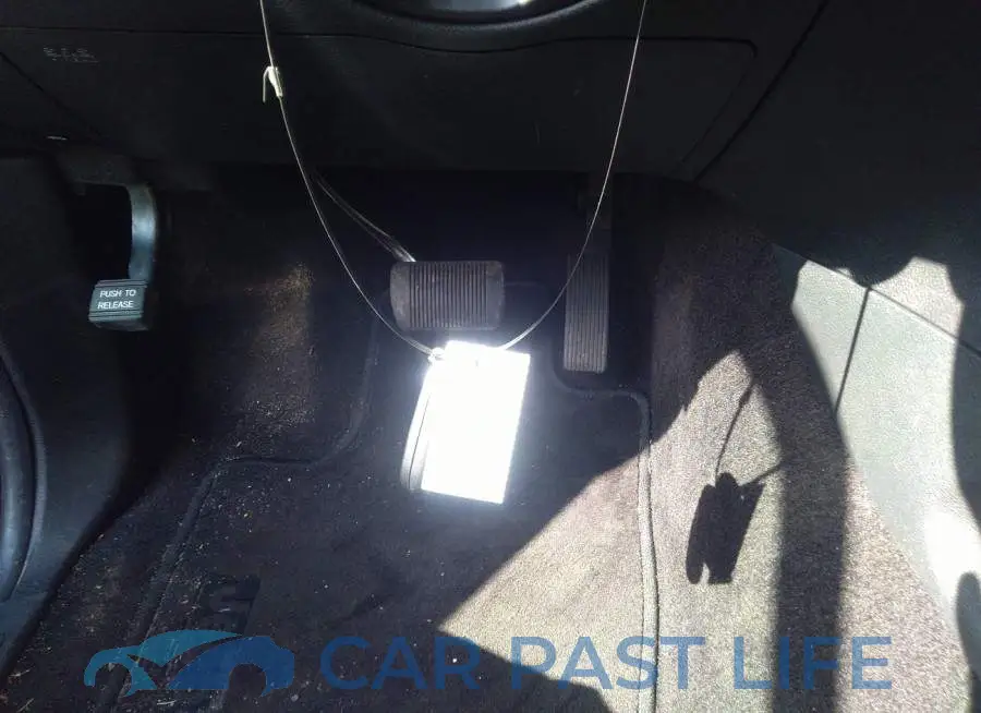 1C4RJFAG2GC357370# 11