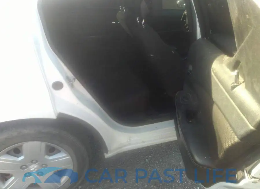 1C3CDZAB4DN642949# 8