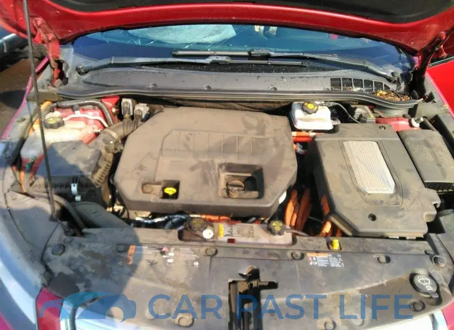 1G1RB6E46CU106913# 10