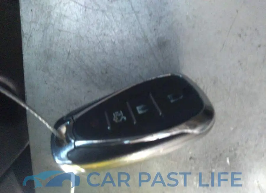 1G1ZC5ST2GF217472# 11