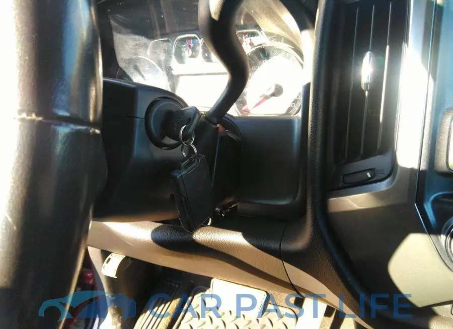 2GCVKREC4J1105539# 11