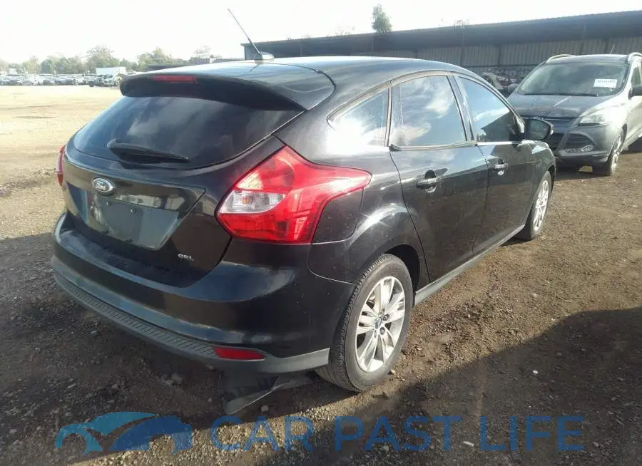 1FAHP3M26CL367988# 4