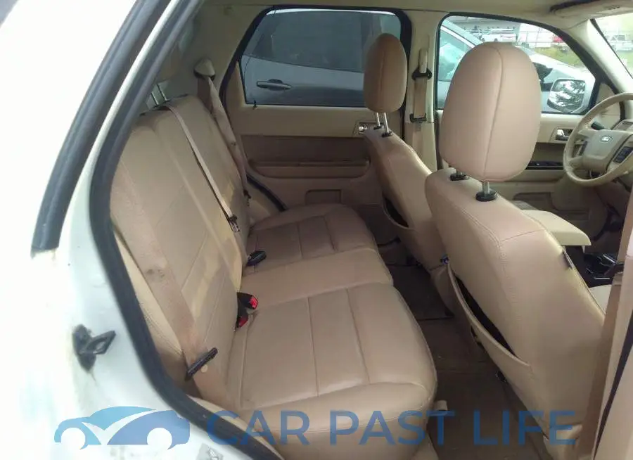 1FMCU9EG2CKA43190# 8