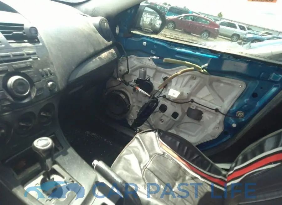 JM1BL1V82C1675562# 5