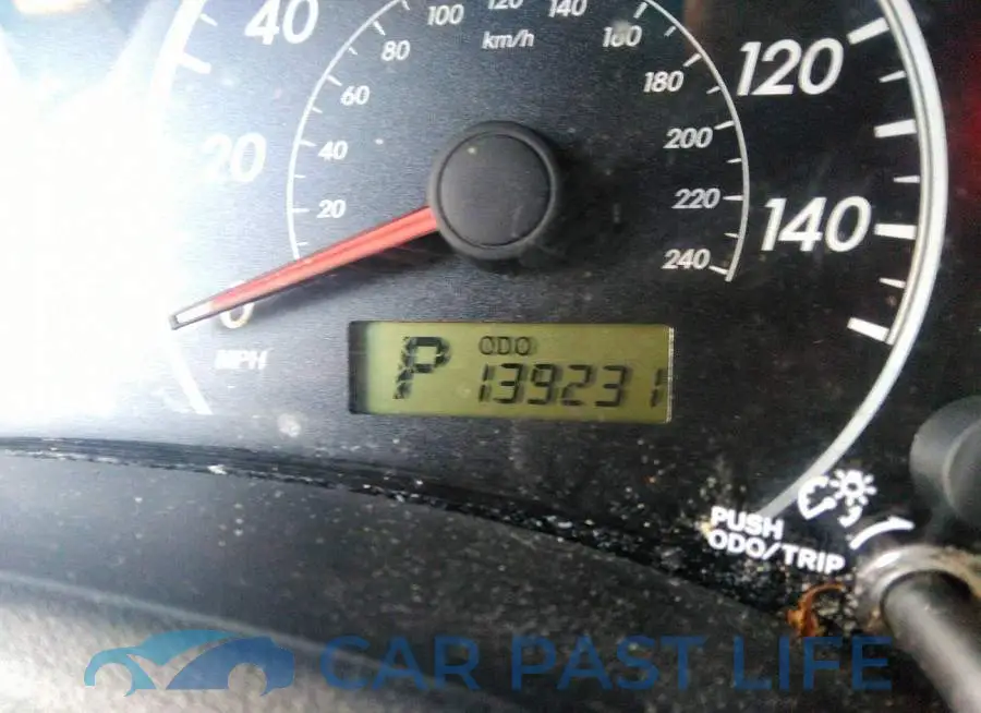 2T1BU4EE6CC882584# 7