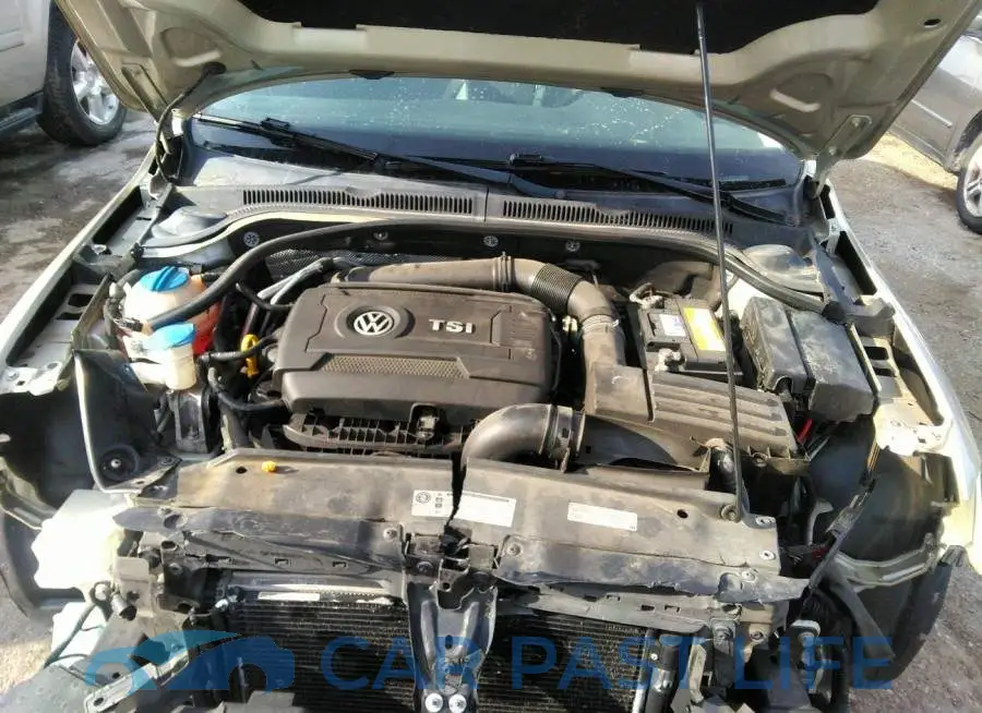 3VWD17AJ7EM263585# 10