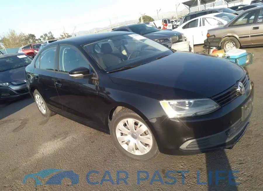 3VWDP7AJ0CM111885# 1