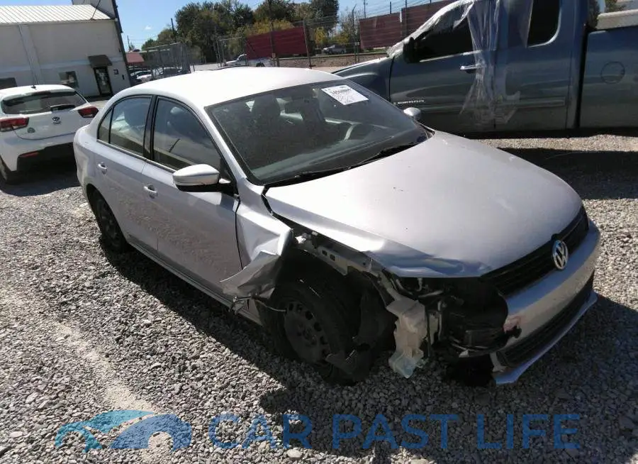 3VWDP7AJ8CM351119# 1