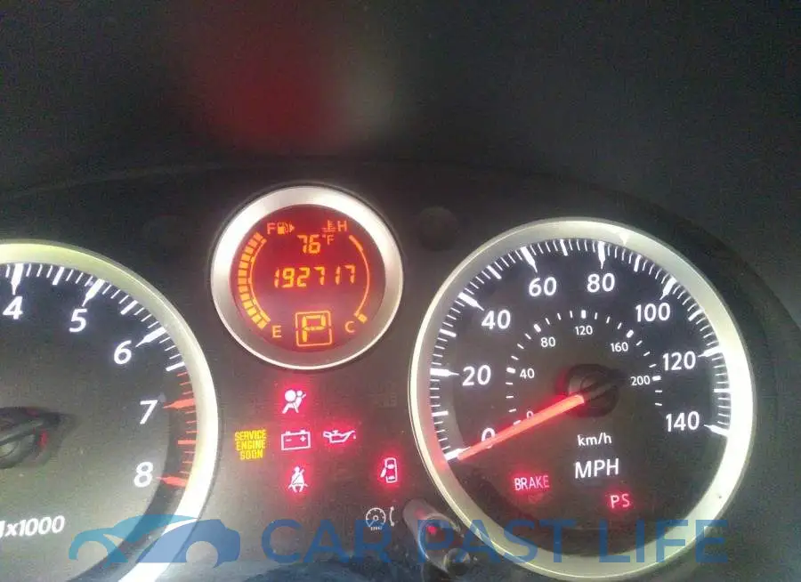 3N1AB6AP4CL744028# 7