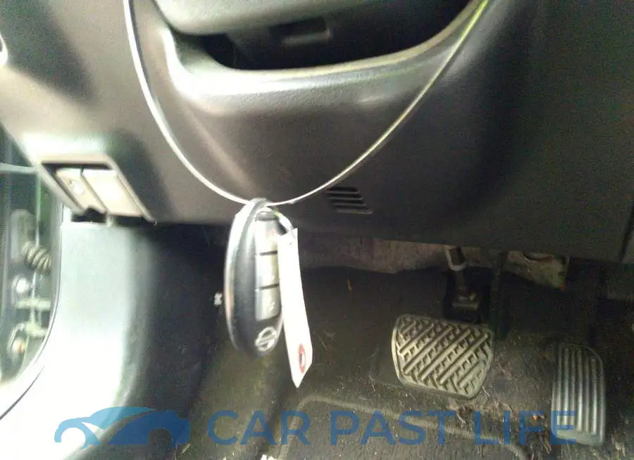 JN8AF5MR1CT100494# 11