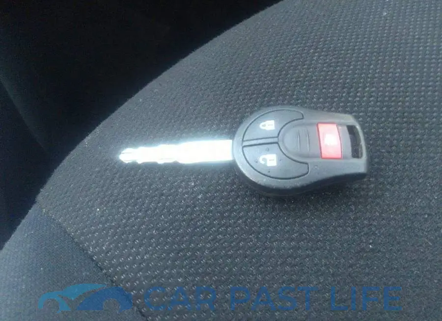 JN8AF5MR8CT102193# 11
