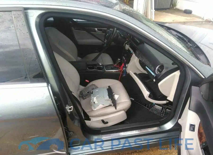 WDDGF4HB5CR225336# 5