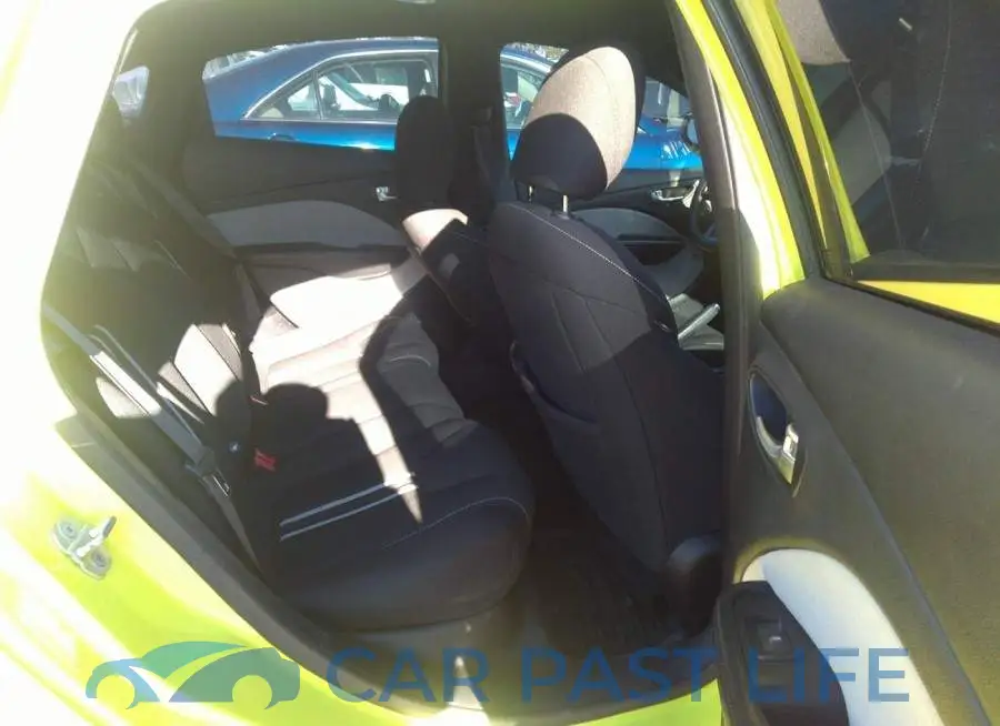 1C3CDFBH2DD198462# 8
