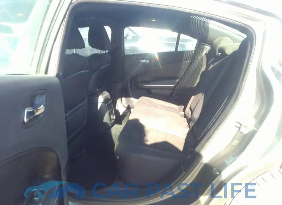 2C3CDXBG7CH215058# 8