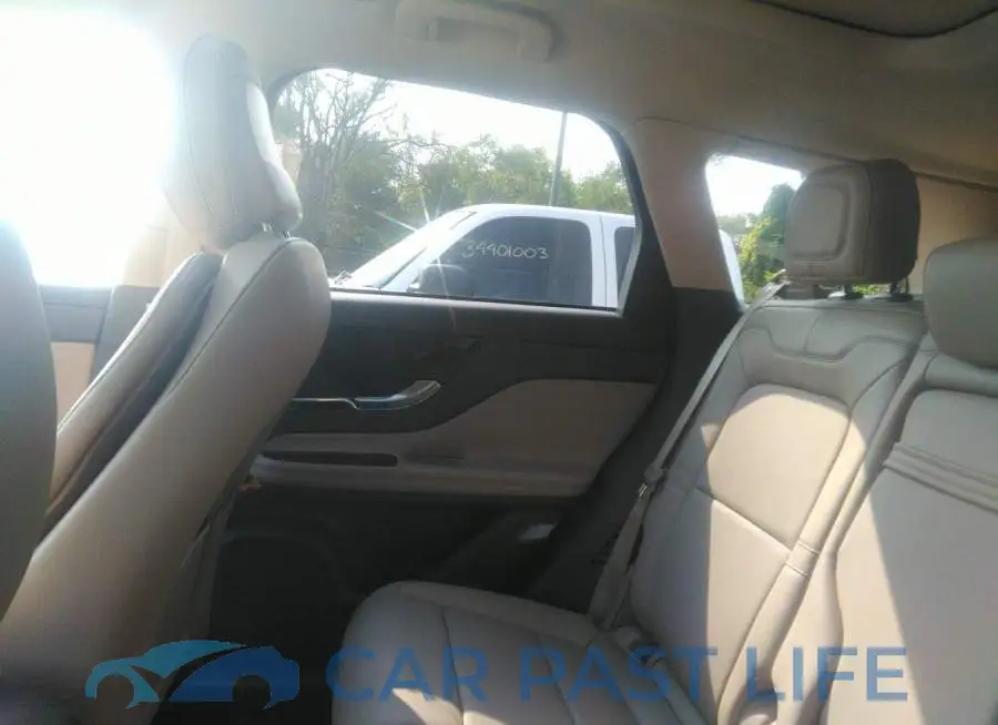 5LMCJ2D99NUL11160# 8