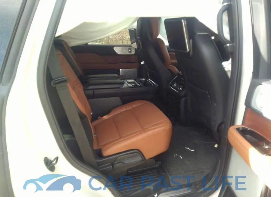 5LMJJ2LT2LEL11769# 8