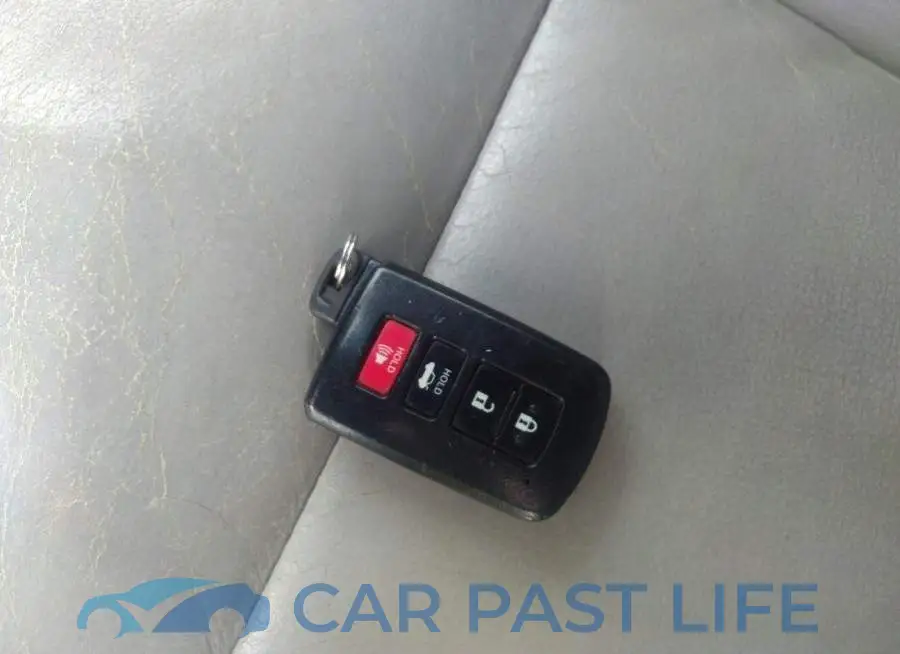 4T1BK1EB2EU108697# 11