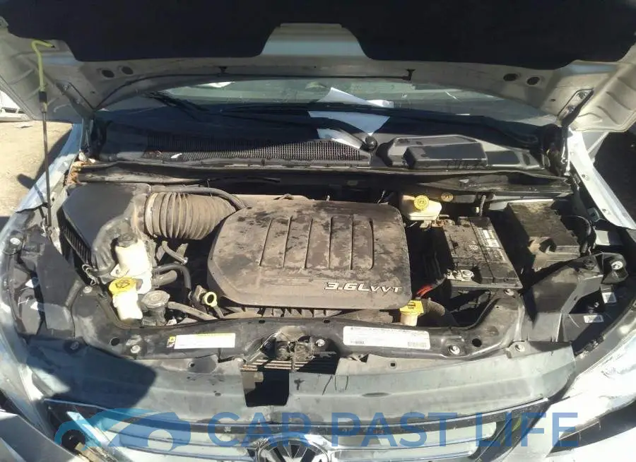 2C4RVABG6CR240821# 10