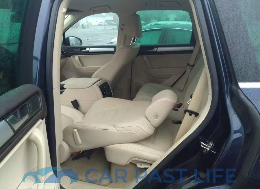 WVGFF9BP5CD001208# 8