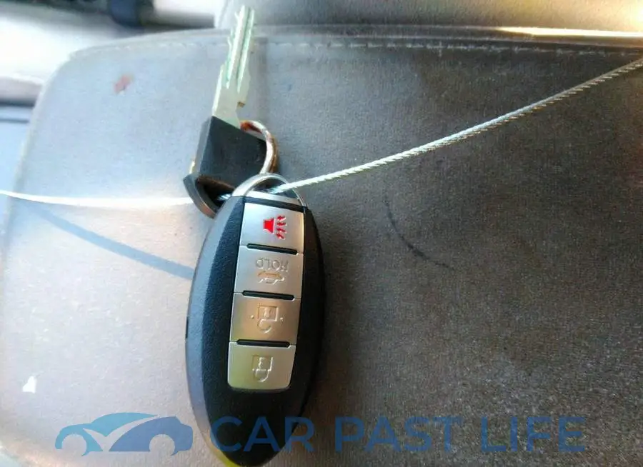 1N4AL2AP4CC215196# 11