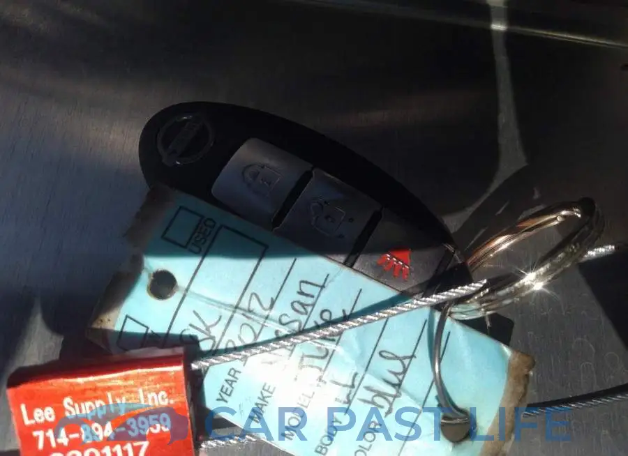 JN8AF5MR5CT106590# 11