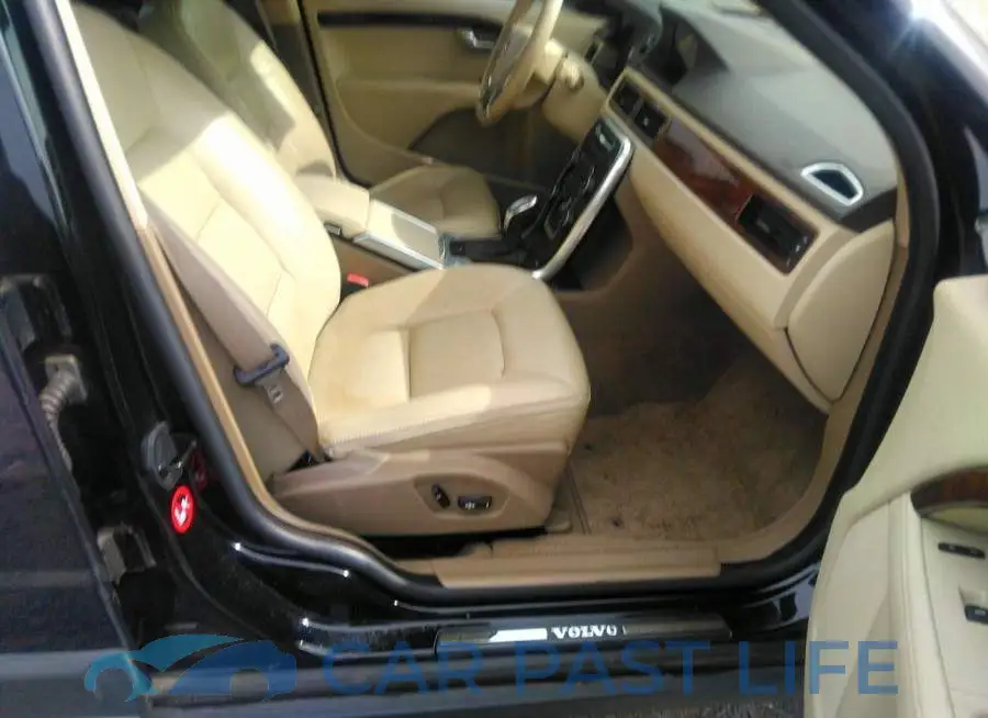 YV4952BZ4D1155700# 5