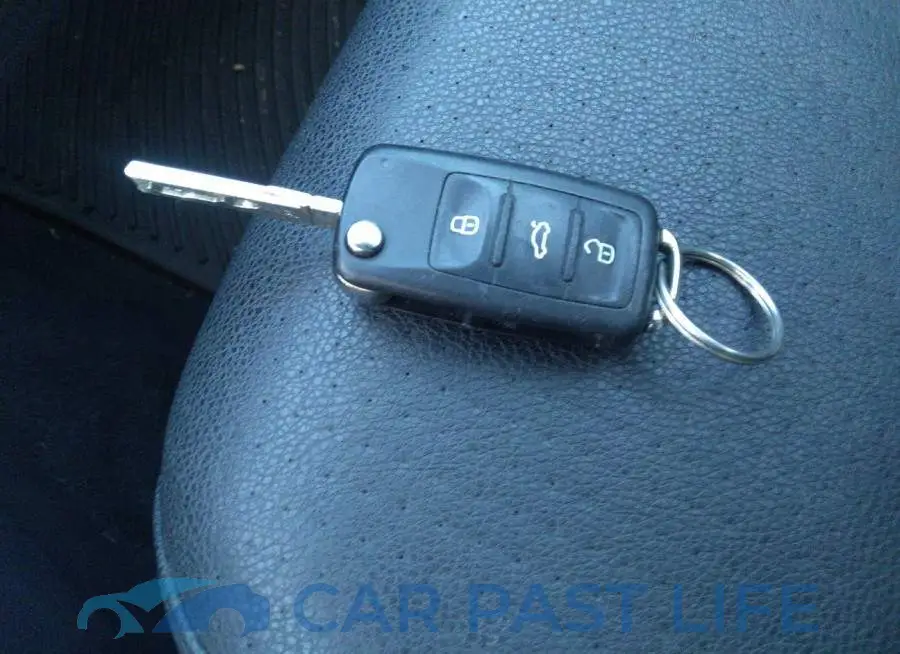 3VWDP7AJ6CM399993# 11