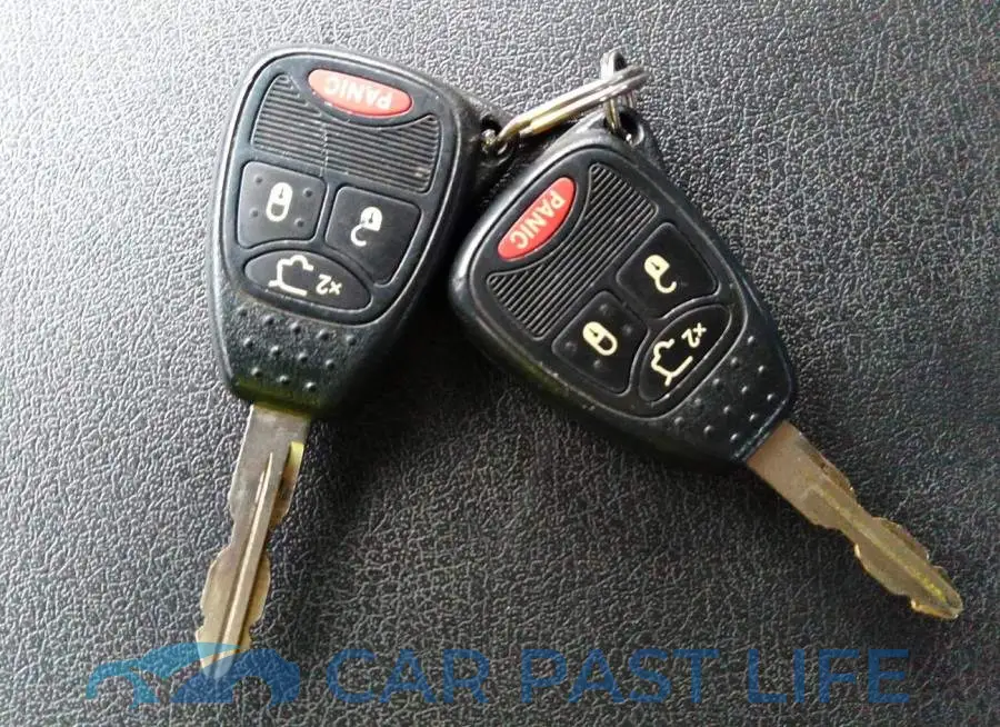 1C4PJLAK6CW189204# 11