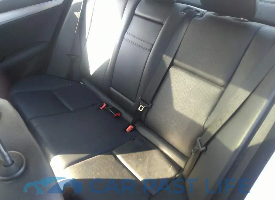 WDDGF4HB4CR211752# 8