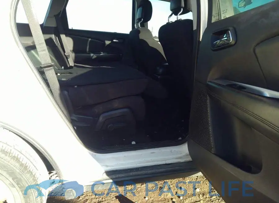 3C4PDCAB1CT282693# 8
