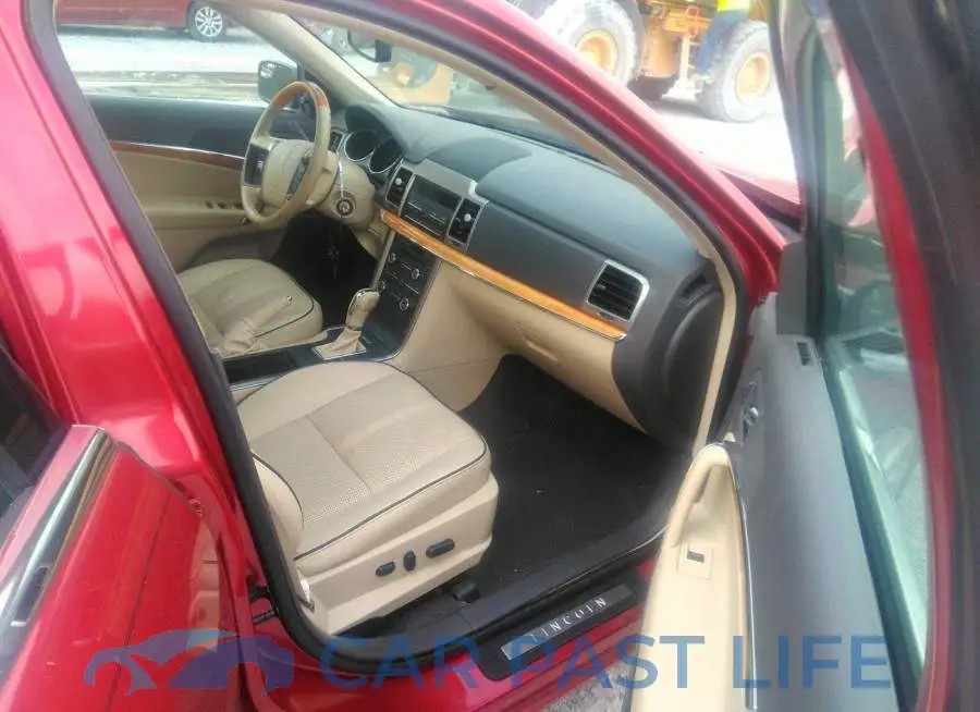 3LNHL2GC6CR815129# 5