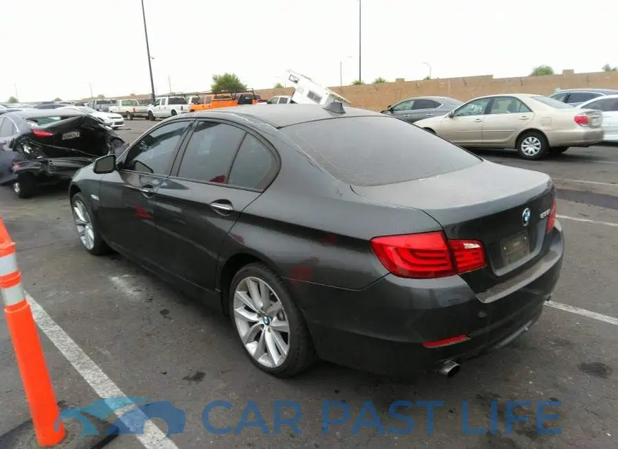 WBAFR7C53CC813641# 3