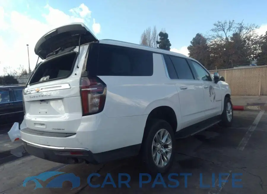 1GNSKFKD8NR111704# 4