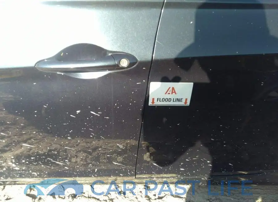 5NPEB4AC8DH572815# 6