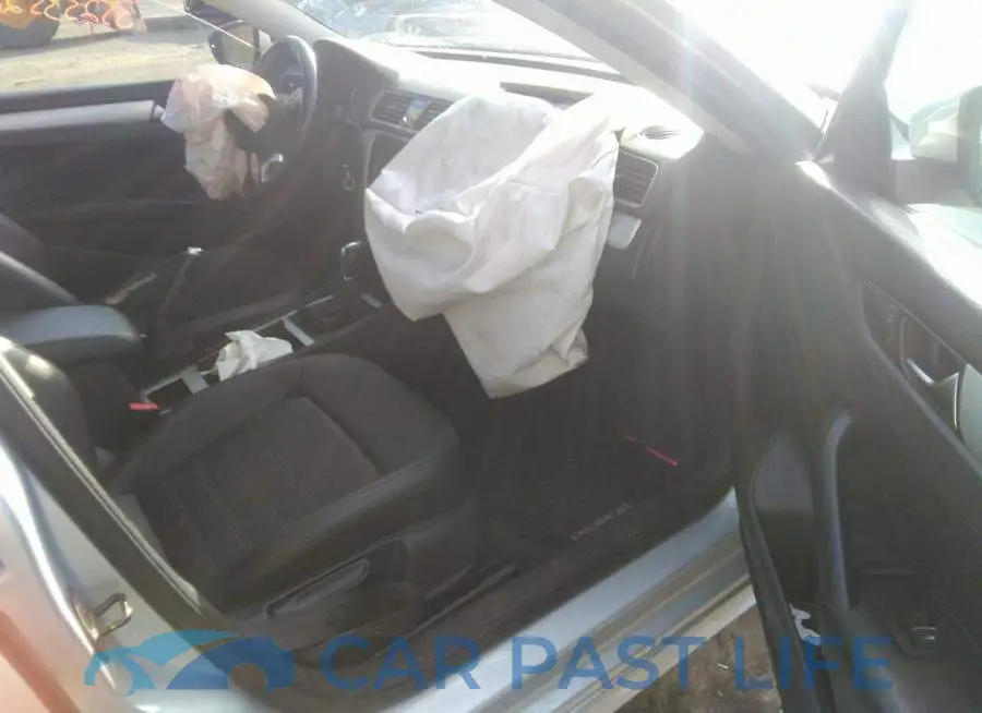 1VWBM7A37CC095042# 5