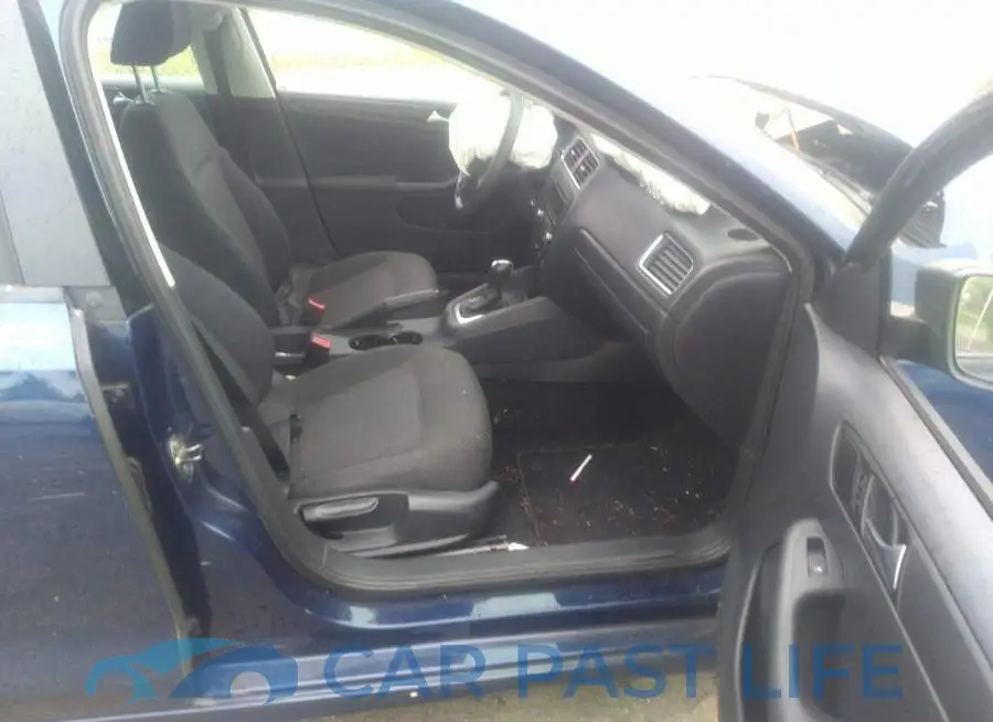 3VW2K7AJ6CM349276# 5