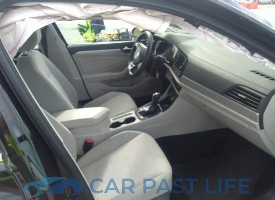 3VWCB7BU8KM169423# 5