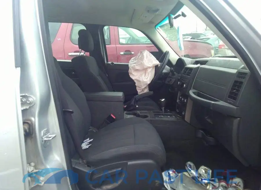 1C4PJMAKXCW110283# 5