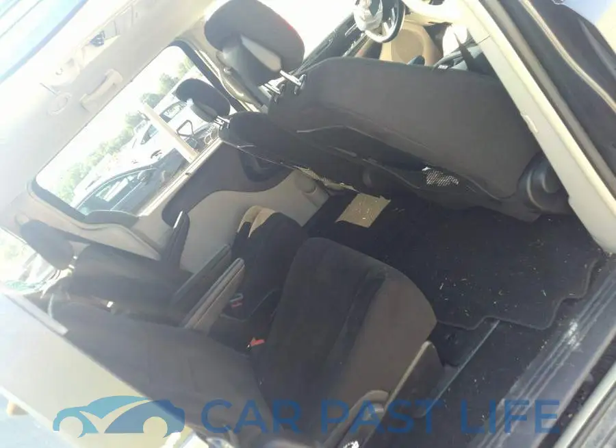 2C4RDGDG1CR105541# 8