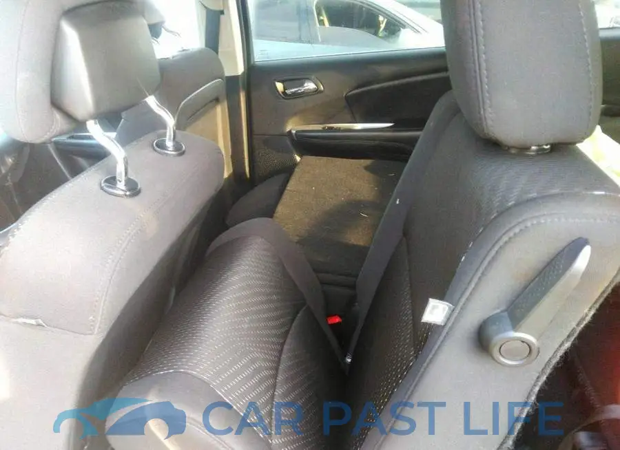 3C4PDCBG5CT368535# 8