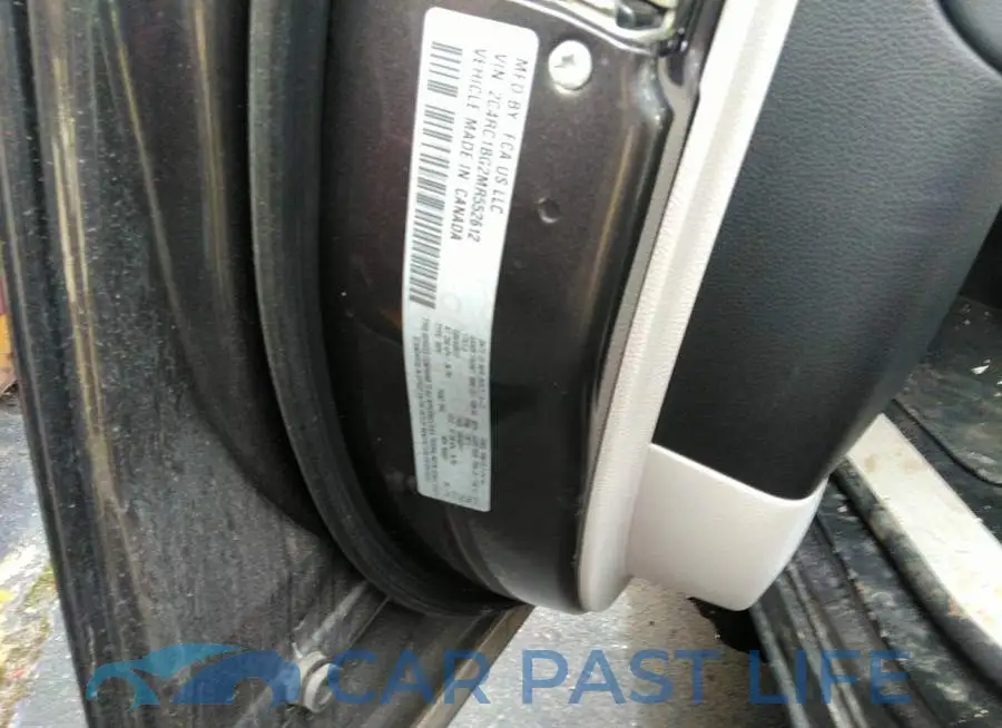 2C4RC1BG2MR552612# 9