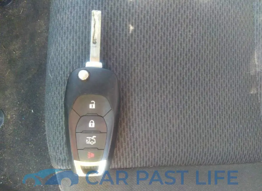 1G1BE5SM9J7176988# 11