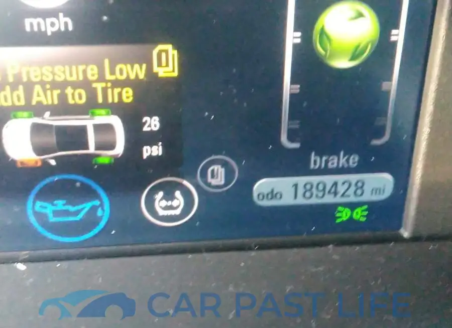1G1RB6E40CU104509# 7