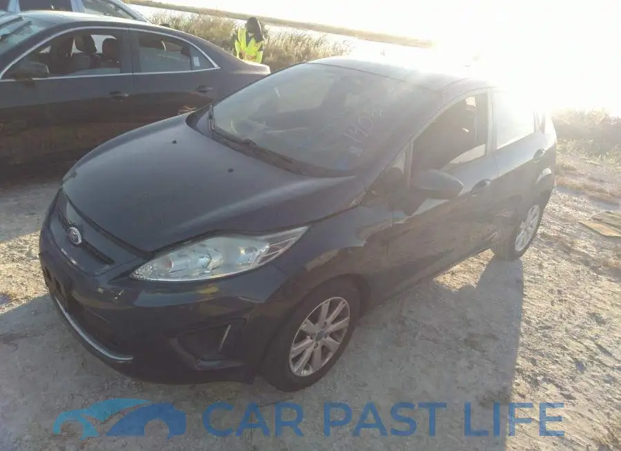 3FADP4EJ6CM140437# 2
