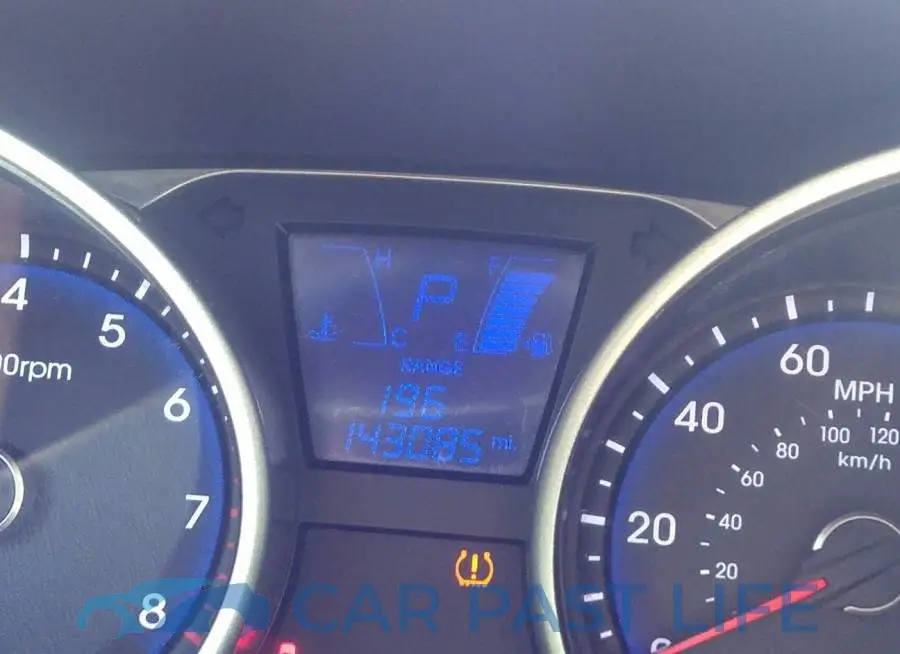 KM8JU3AC0CU391923# 7