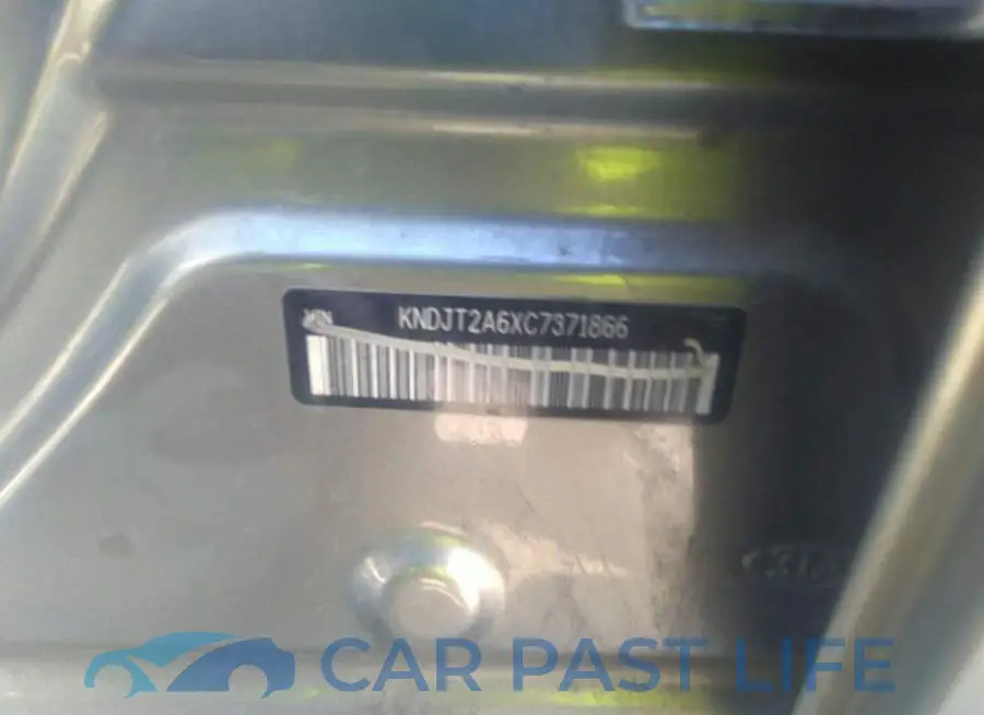 KNDJT2A6XC7371866# 9