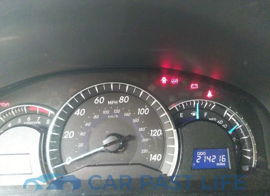 4T1BF1FK8CU073406# 7