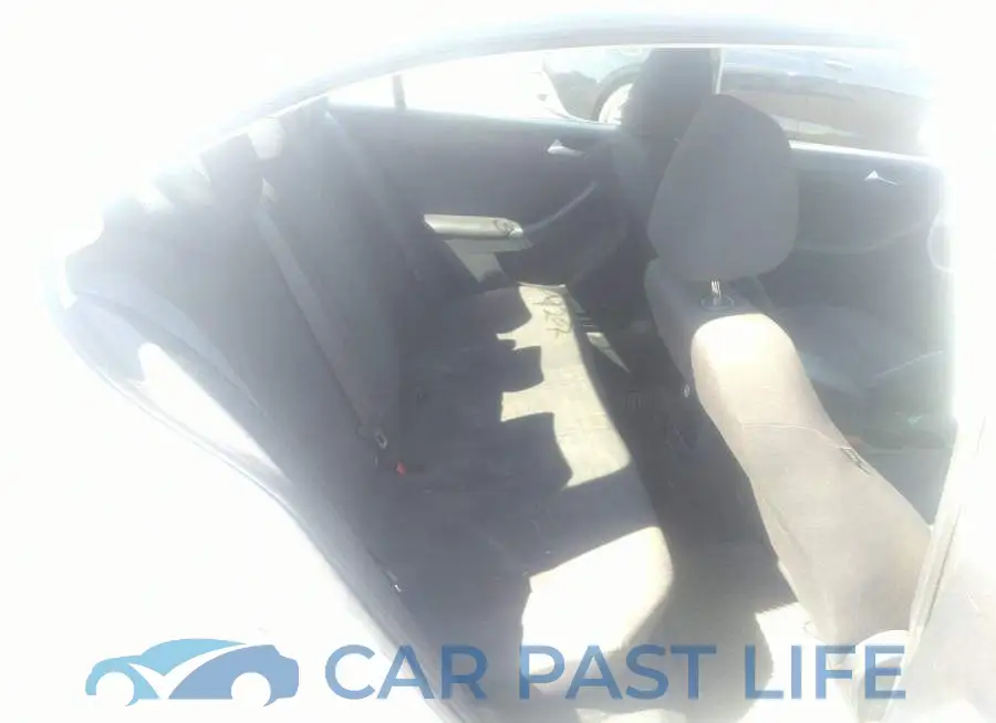 3VW1K7AJ3FM291904# 8